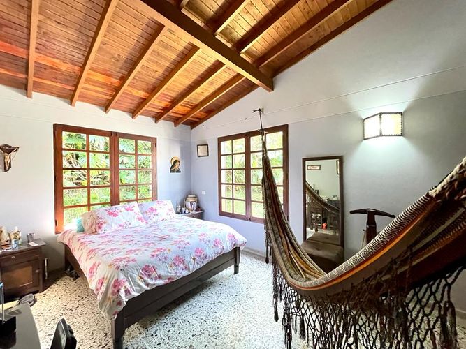 Casa de 4 alcobas en venta en Zuñiga, Envigado, 700 m² · foto 13 de 24