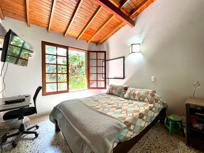 Casa de 4 alcobas en venta en Zuñiga, Envigado, 700 m² · foto 14 de 24