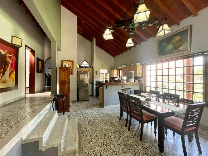 Casa de 4 alcobas en venta en Zuñiga, Envigado, 700 m² · foto 16 de 24