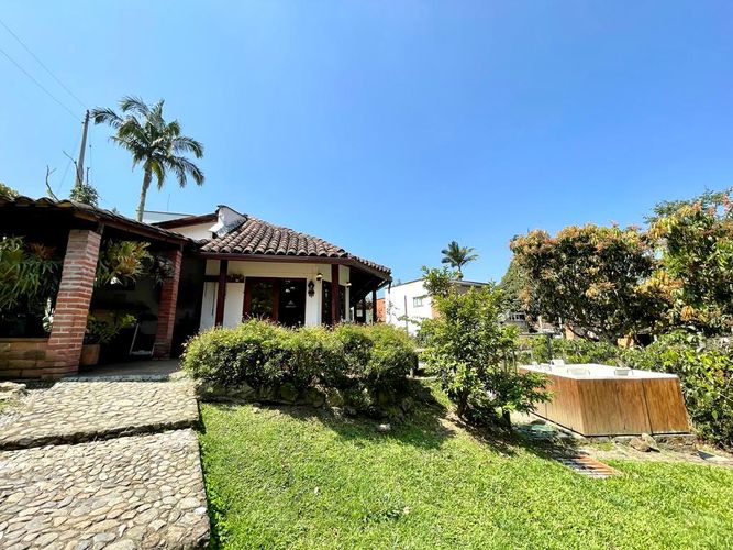 Casa de 4 alcobas en venta en Zuñiga, Envigado, 700 m² · foto 22 de 24