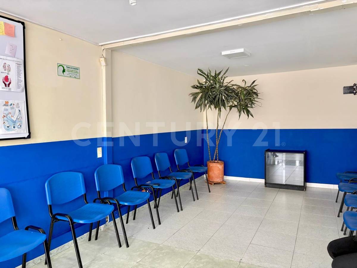 Casa en venta en Lago Gaitan, Bogotá · foto 3 de 20