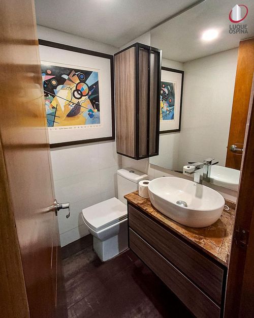 Apartamento de 3 alcobas en venta en Santa Barbara Central, Bogotá, 119 m² · foto 12 de 23