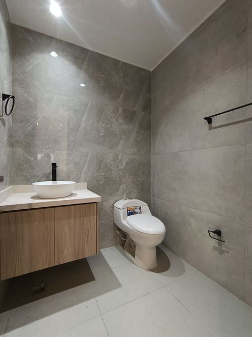 Casa de 5 alcobas en venta en La Floresta, Los Patios, 800 m² · foto 8 de 24