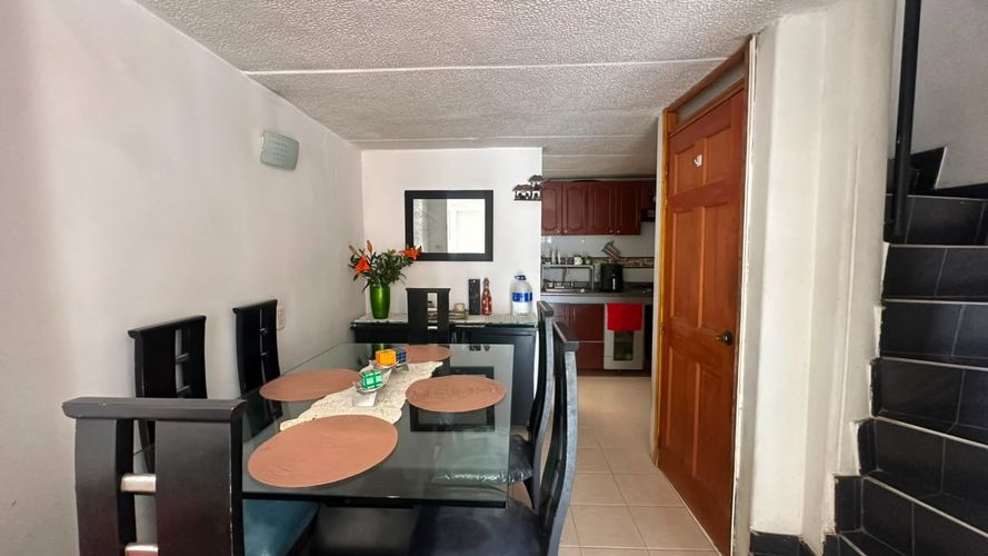 Casa en venta en San Jose De Usaquen, Bogotá · foto 2 de 16