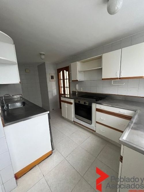 Apartamento de 3 alcobas en venta en Patio Bonito, Medellín, 147 m² · foto 6 de 24
