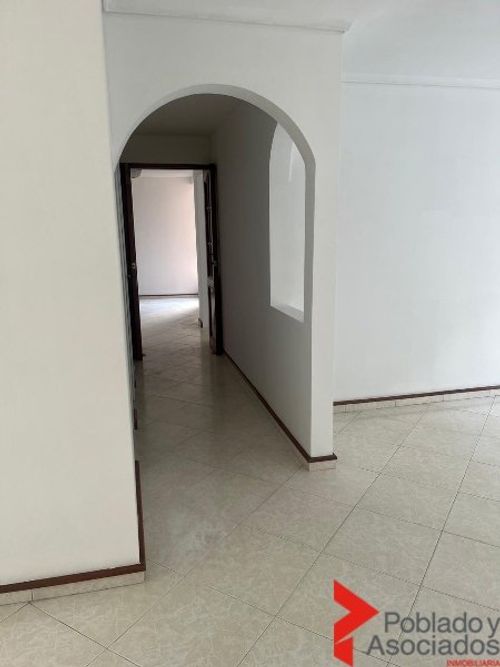 Apartamento de 3 alcobas en venta en Patio Bonito, Medellín, 147 m² · foto 8 de 24