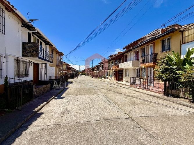 Casa de 4 alcobas en venta en El Tambo, La Ceja, 112 m² · foto 2 de 16