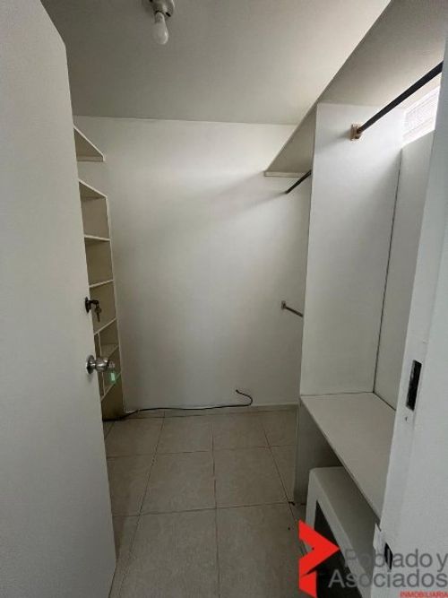 Apartamento de 3 alcobas en venta en Patio Bonito, Medellín, 147 m² · foto 15 de 24