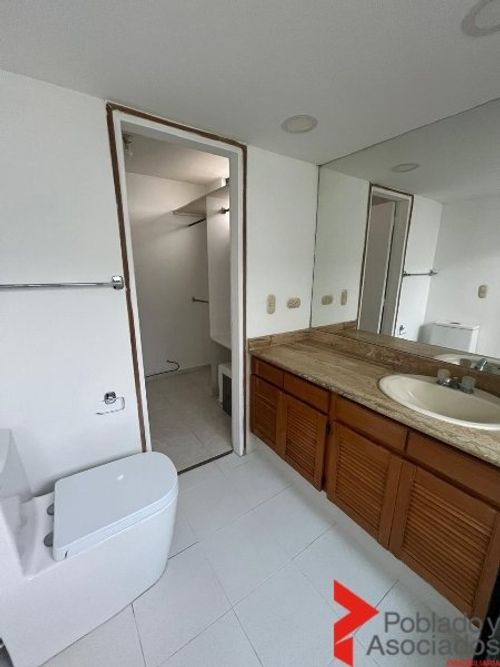Apartamento de 3 alcobas en venta en Patio Bonito, Medellín, 147 m² · foto 16 de 24