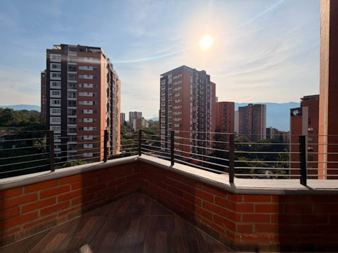 Apartamento de 3 alcobas en arriendo en La Pilarica, Medellín, 140 m² · foto 9 de 24