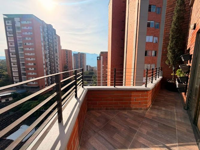Apartamento de 3 alcobas en arriendo en La Pilarica, Medellín, 140 m² · foto 10 de 24