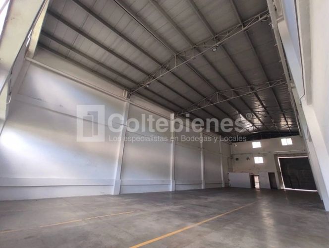 Bodega en arriendo en La Tablaza, La Estrella, 600 m² · foto 2 de 13