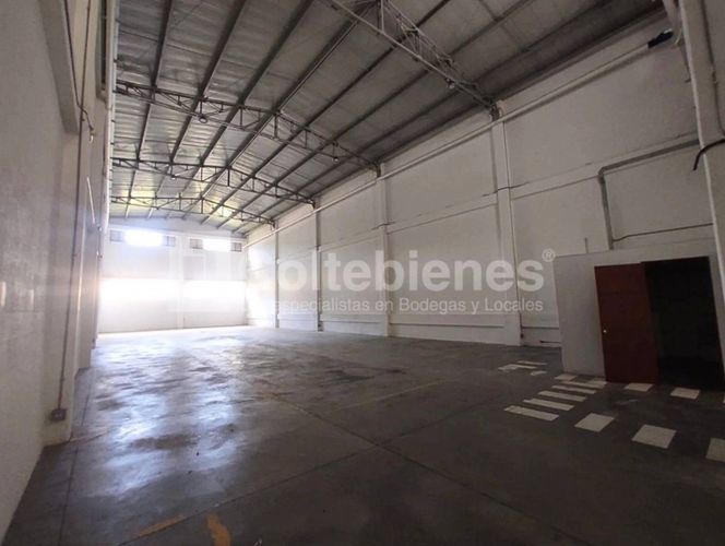 Bodega en arriendo en La Tablaza, La Estrella, 600 m² · foto 3 de 13