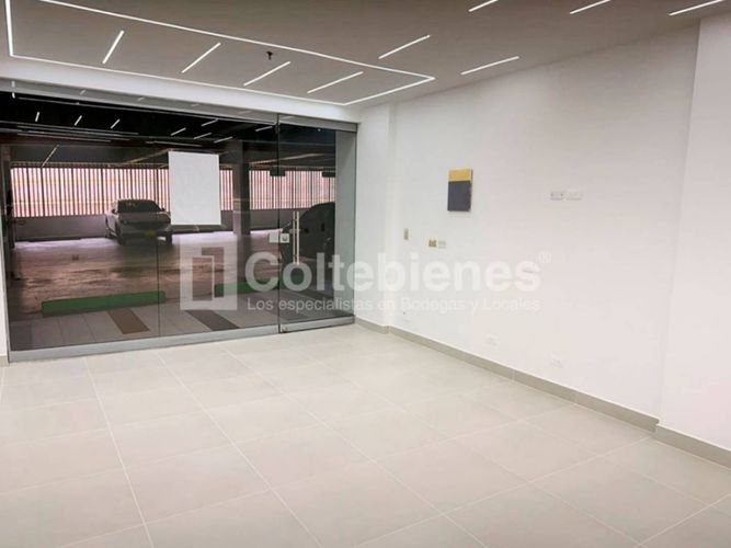 Local en arriendo en Castropol, Medellín, 25 m² · foto 10 de 12