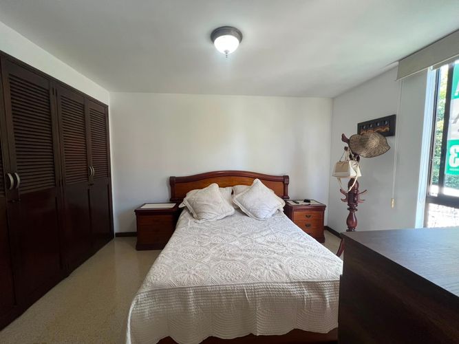 Apartamento de 3 alcobas en arriendo en El Poblado, Medellín, 101 m² · foto 4 de 13