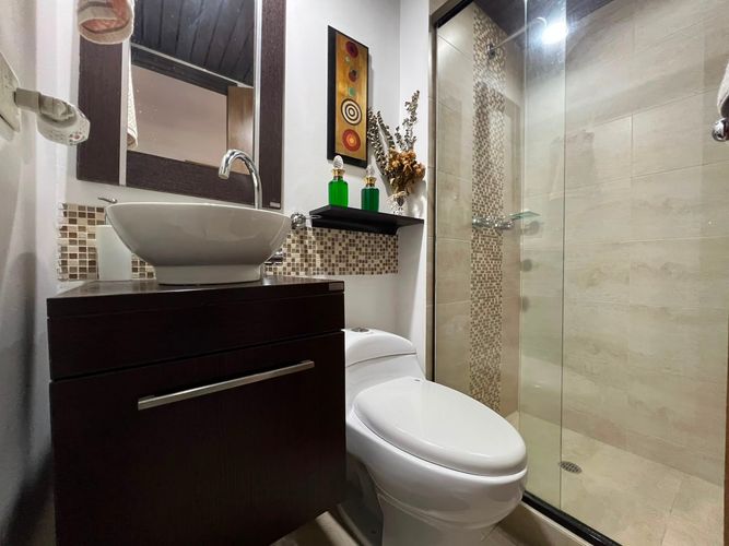 Apartamento de 3 alcobas en arriendo en El Poblado, Medellín, 101 m² · foto 5 de 13