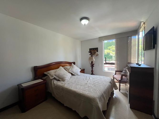 Apartamento de 3 alcobas en arriendo en El Poblado, Medellín, 101 m² · foto 12 de 13