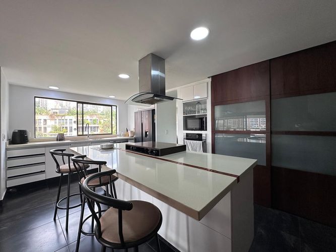Apartamento de 4 alcobas en venta en El Poblado, Medellín, 280 m² · foto 7 de 20