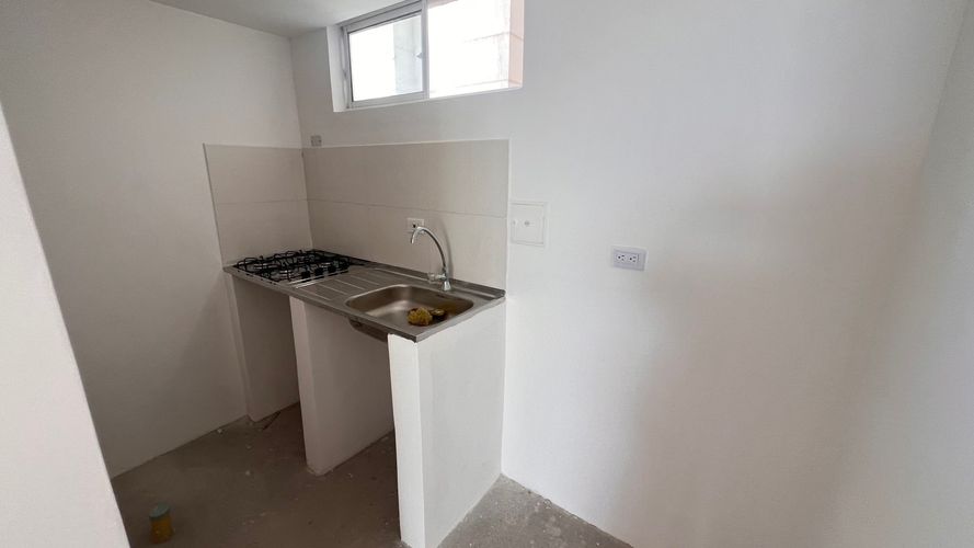 Apartamento de 3 alcobas en venta en Bellavista, Girón, 58 m² · foto 7 de 12