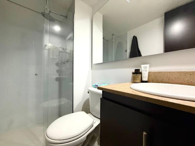 Apartamento de 3 alcobas en arriendo en Loma De Los Bernal, Medellín, 80 m² · foto 7 de 12