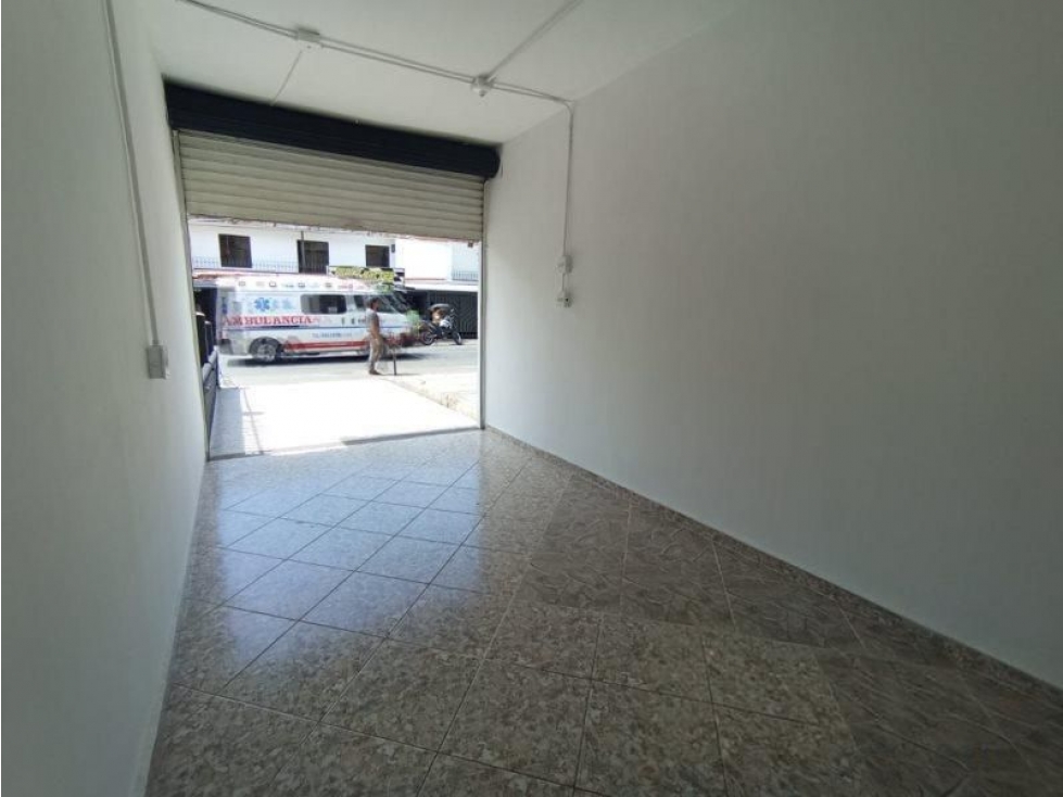 Retail space for rent in Niquia, Bello