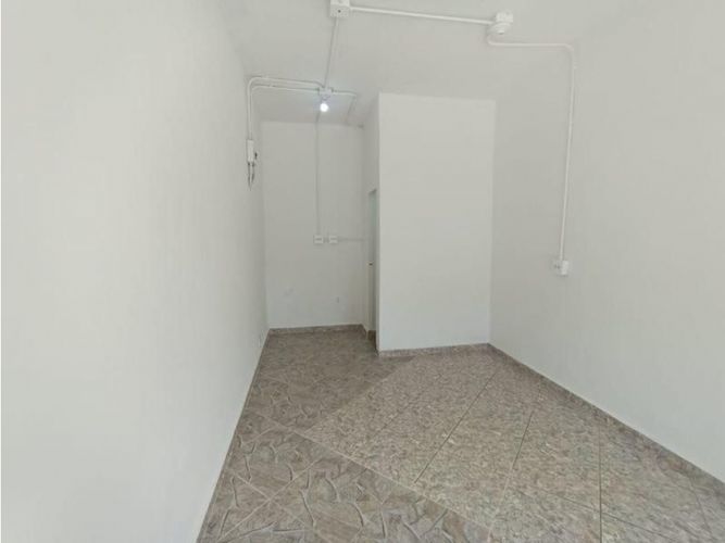 Local en arriendo en Niquia, Bello, 25 m² · foto 2 de 5