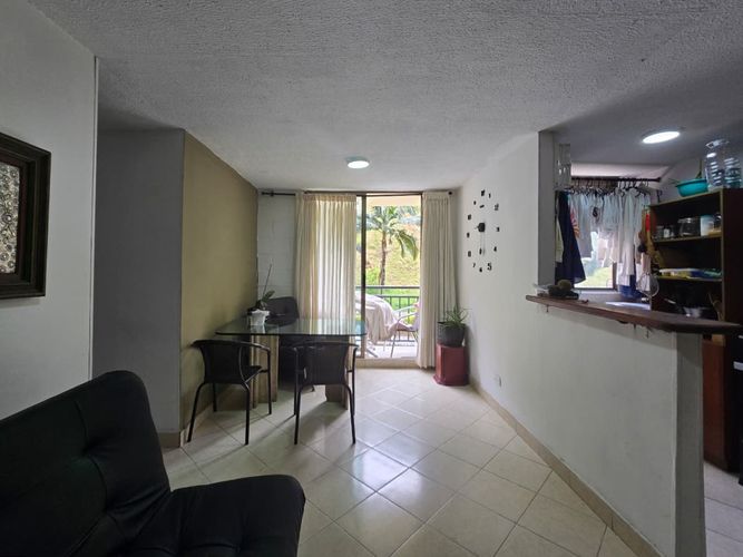 Apartamento de 3 alcobas en venta en El Rincón, Medellín, 52 m² · foto 11 de 15