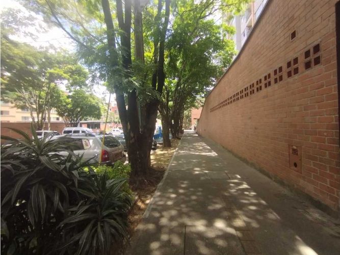 Local en arriendo en Alcala, Envigado, 12 m² · foto 2 de 7