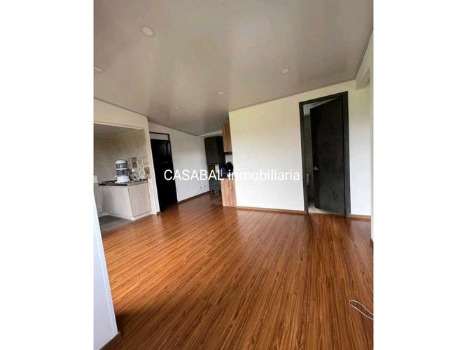 Apartamento de 2 alcobas en venta en Ub. Los Alpes, Tocancipá, 52 m² · foto 2 de 14