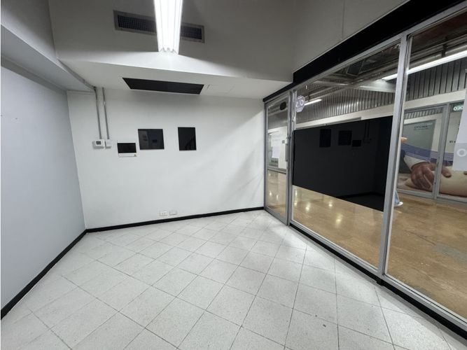 Oficina en arriendo en San Diego, Medellín, 28 m² · foto 2 de 10