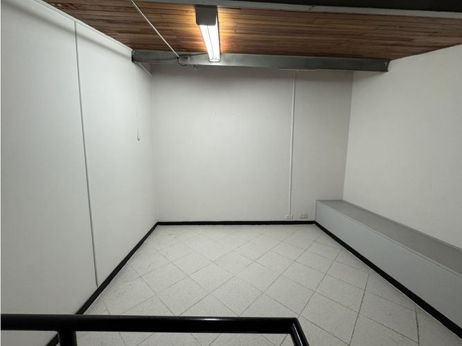 Oficina en arriendo en San Diego, Medellín, 28 m² · foto 3 de 10