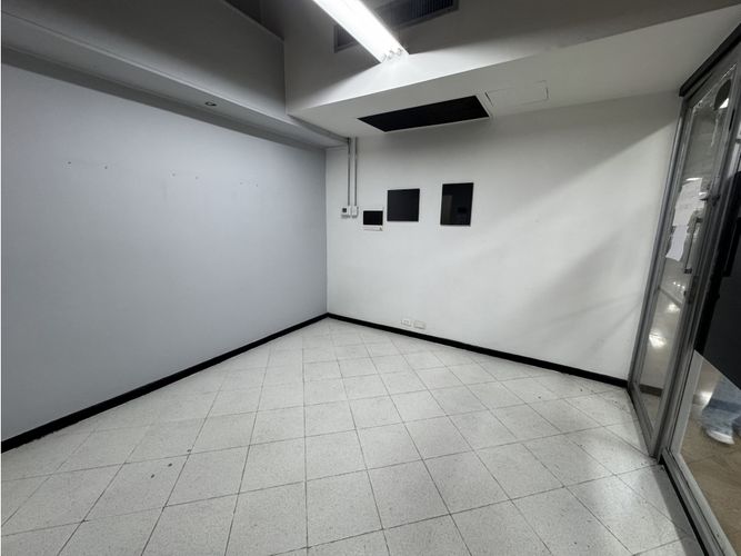 Oficina en arriendo en San Diego, Medellín, 28 m² · foto 7 de 10