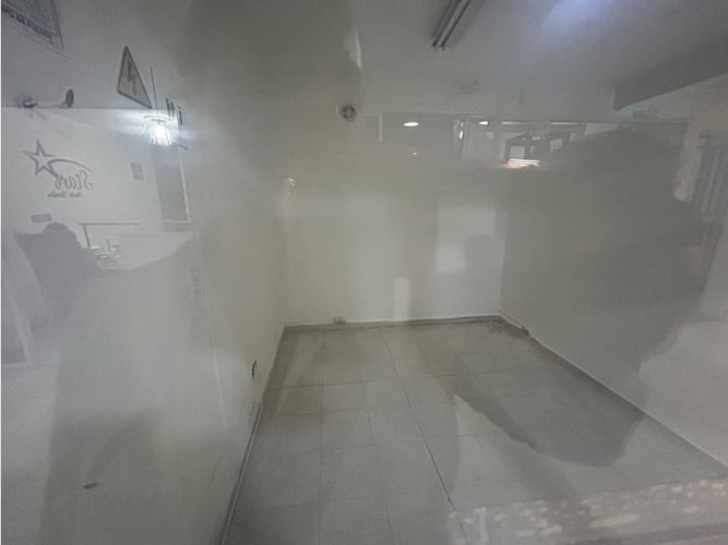 Local en arriendo en Centro Administrativo, Medellín, 15 m² · foto 3 de 5