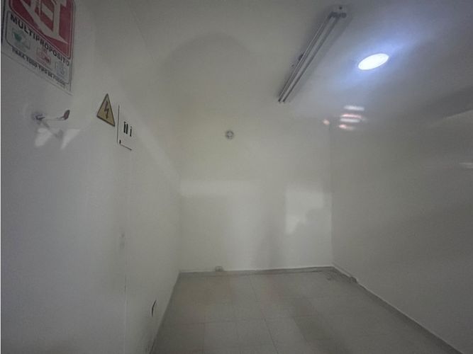 Local en arriendo en Centro Administrativo, Medellín, 15 m² · foto 5 de 5