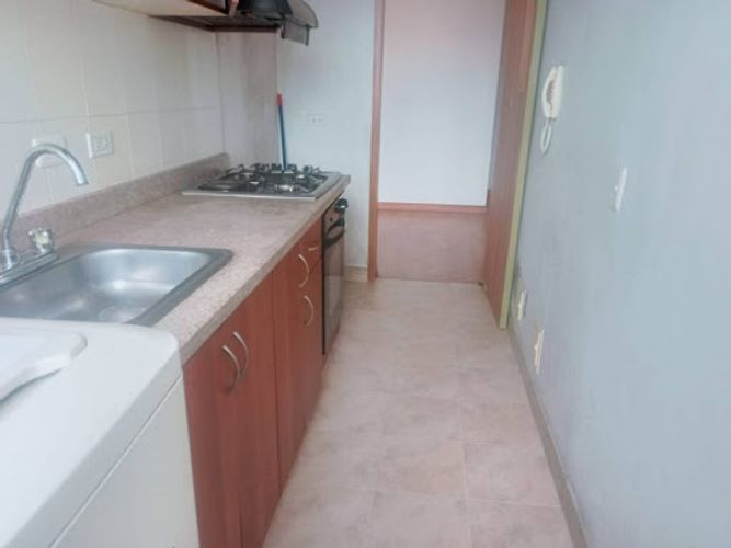 Apartamento de 3 alcobas en venta en Verbenal San Antonio, Bogotá, 72 m² · foto 4 de 22