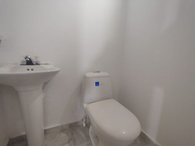 Oficina en arriendo en El Poblado, Medellín, 38 m² · foto 7 de 7