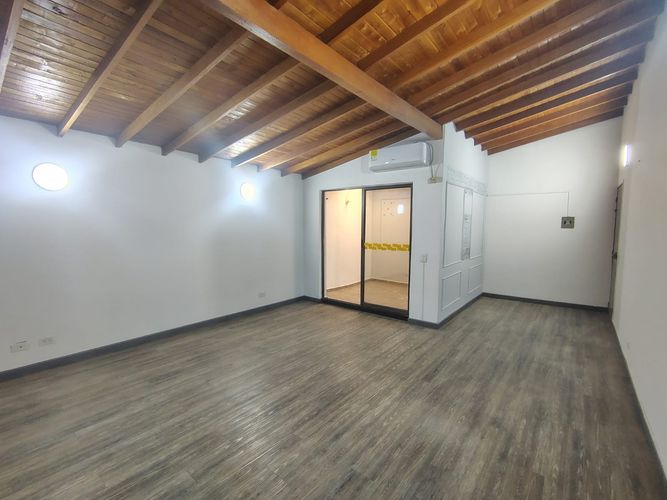 Oficina en arriendo en El Poblado, Medellín, 38 m² · foto 5 de 7