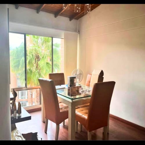 Apartamento en venta en El Poblado, Medellín · foto 3 de 10