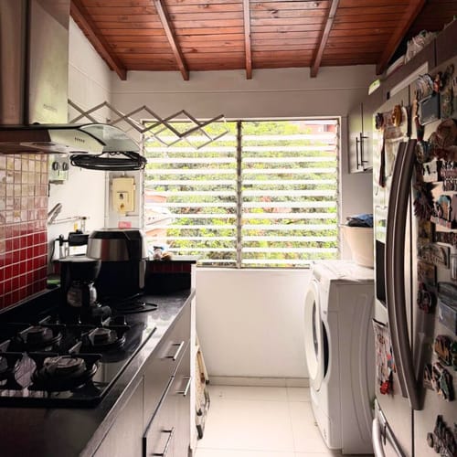 Apartamento en venta en El Poblado, Medellín · foto 8 de 10