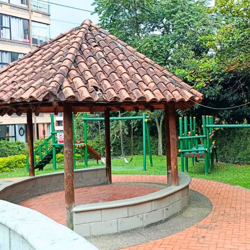 Apartamento en venta en El Poblado, Medellín · foto 10 de 10