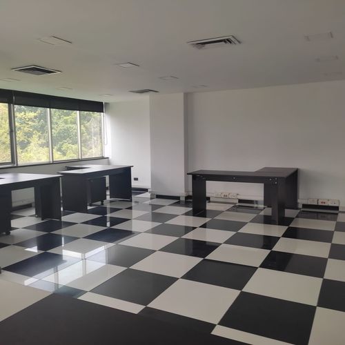 Oficina en arriendo en El Poblado, Medellín, 56 m² · foto 5 de 8