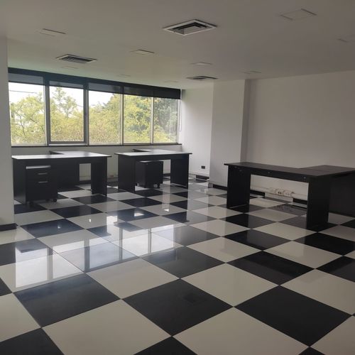 Oficina en arriendo en El Poblado, Medellín, 56 m² · foto 6 de 8