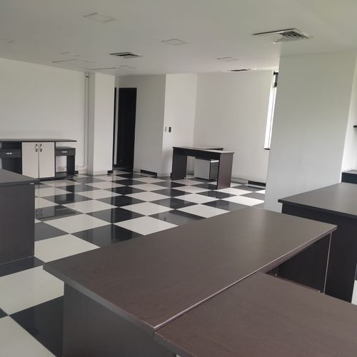 Oficina en arriendo en El Poblado, Medellín, 56 m² · foto 7 de 8