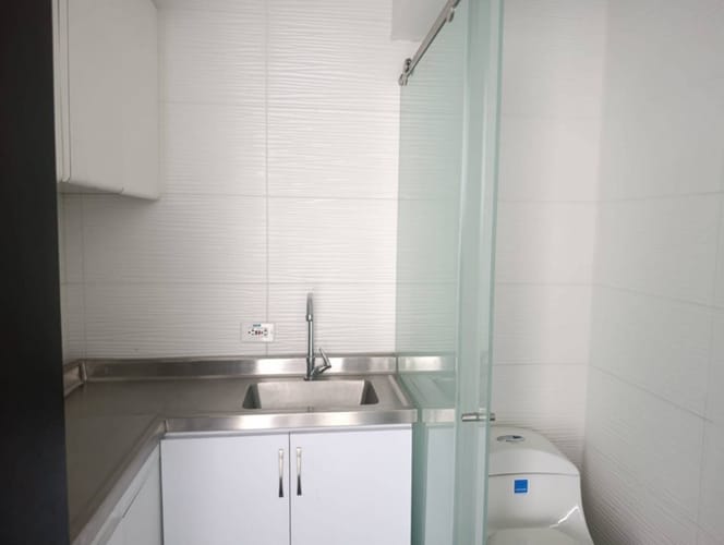 Oficina en arriendo en El Poblado, Medellín, 43 m² · foto 3 de 3
