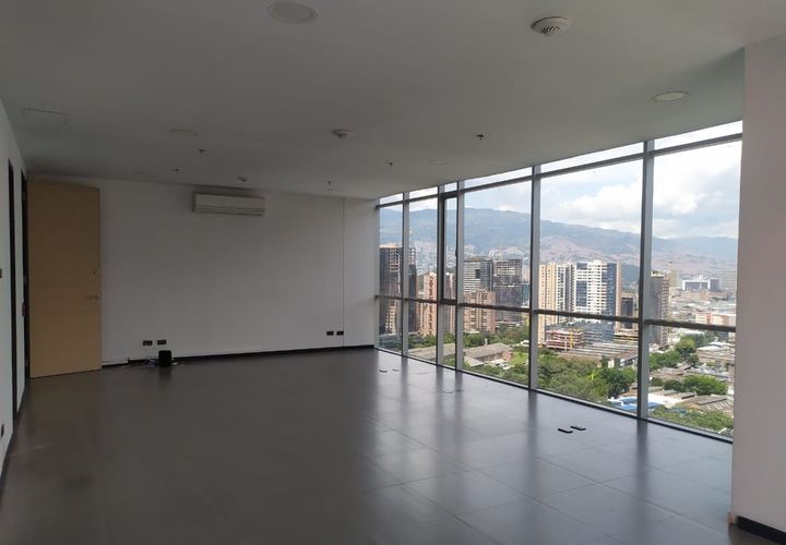 Oficina en venta en Manila, Medellín, 65 m² · foto 3 de 6