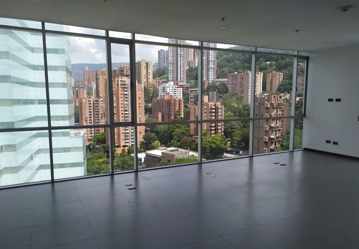 Oficina en venta en Manila, Medellín, 65 m² · foto 2 de 6