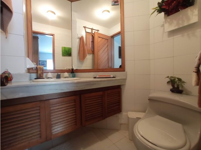 Casa de 4 alcobas en venta en Cerros De Niza, Bogotá, 310 m² · foto 4 de 24