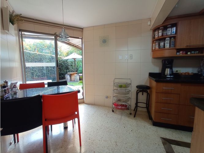 Casa de 4 alcobas en venta en Cerros De Niza, Bogotá, 310 m² · foto 15 de 24