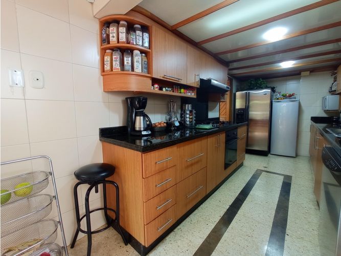 Casa de 4 alcobas en venta en Cerros De Niza, Bogotá, 310 m² · foto 17 de 24