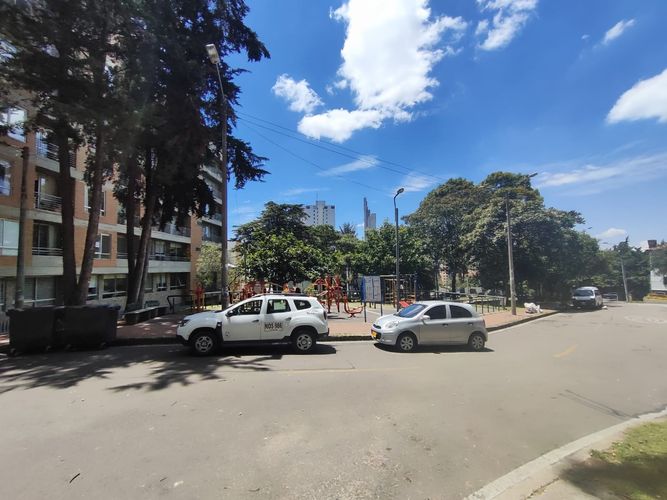 Apartamento de 2 alcobas en venta en Bosque Izquierdo, Bogotá, 69 m² · foto 10 de 24